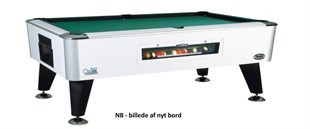 8 FT. Sam pooltable with coinmech - Used / renovated