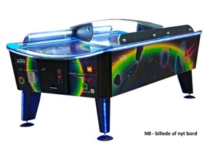 8 FT. Sam pooltable with coinmech - Used / renovated